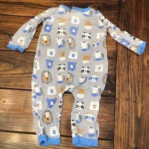 Magnetic me onesie 3-6 months